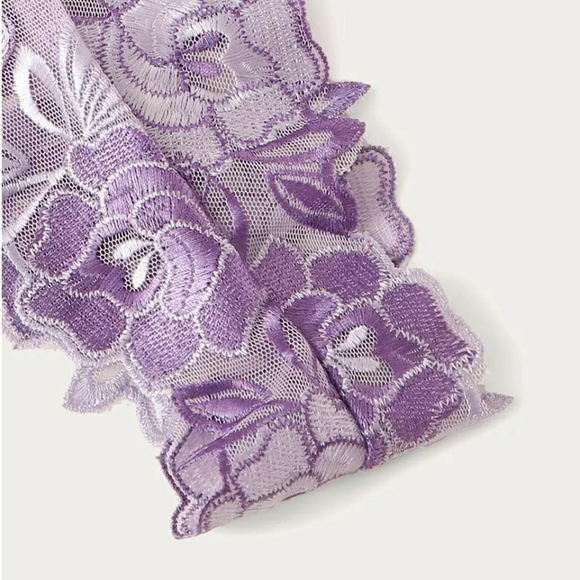 Purple floral lingerie set - Picture 5 of 6